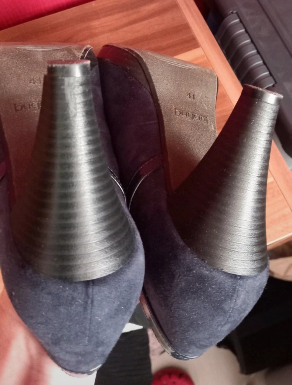 Blaue Pumps