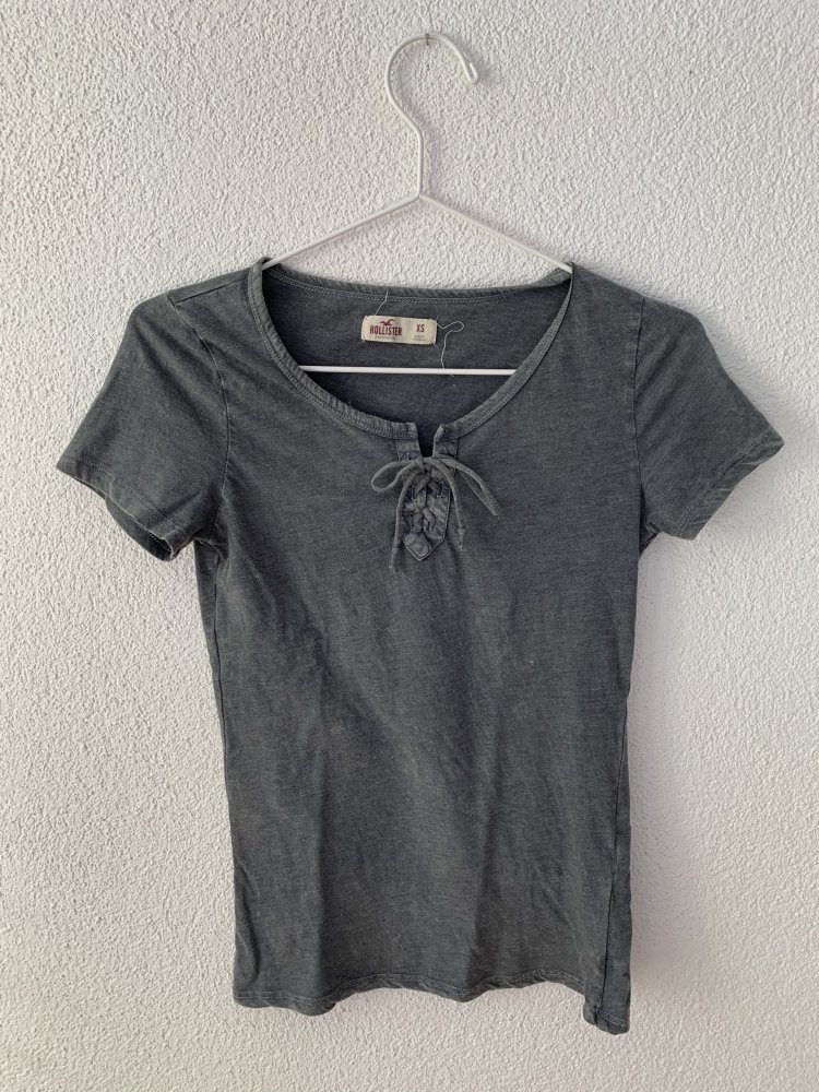Hollister T-Shirt