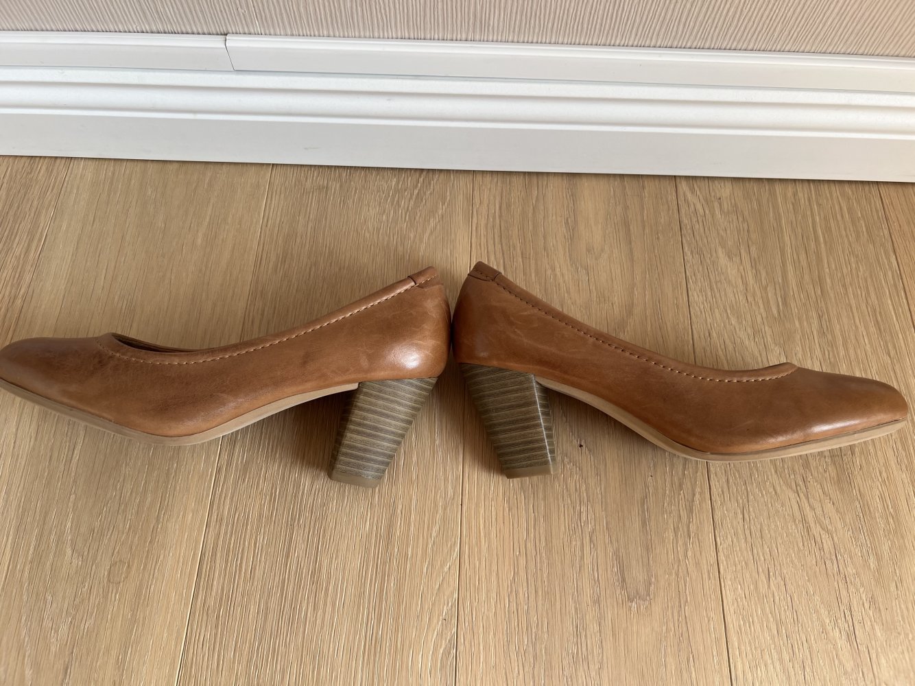 Neue Amia Damen Pumps Leder Größe 36