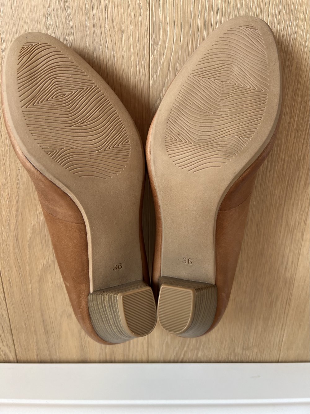 Neue Amia Damen Pumps Leder Größe 36