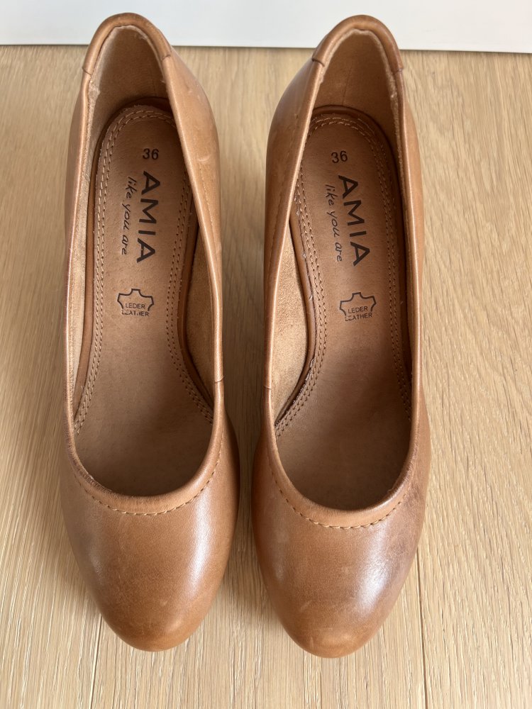 Neue Amia Damen Pumps Leder Größe 36