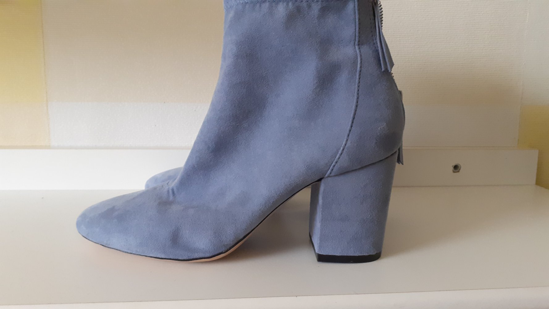 Stiefelette hellblau