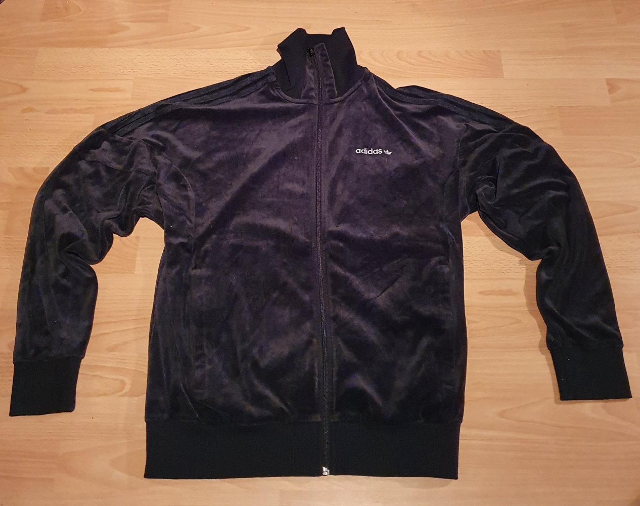 Adidas Trainingsjacke :: Kleiderkorb.at Nike Adidas Jacke, Trainingsjacke :: Kleiderkorb.at