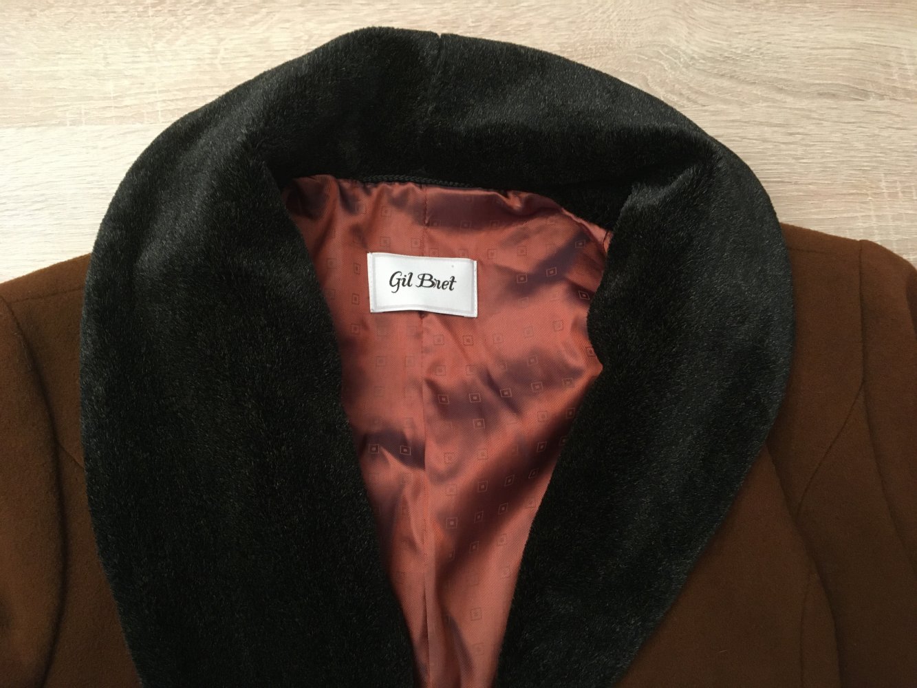Edler eleganter Gil Bret Mantel knöchellang Schurwolle braun mit Kunstfellbesatz schwarz Größe 38 Gr. M