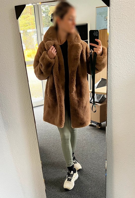 Zara Mantel Winterjacke FakeFur braun