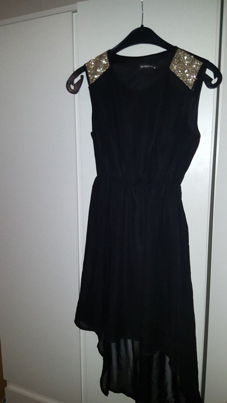 schwarzes Minikleid