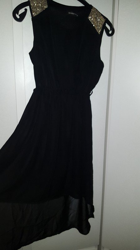 schwarzes Minikleid