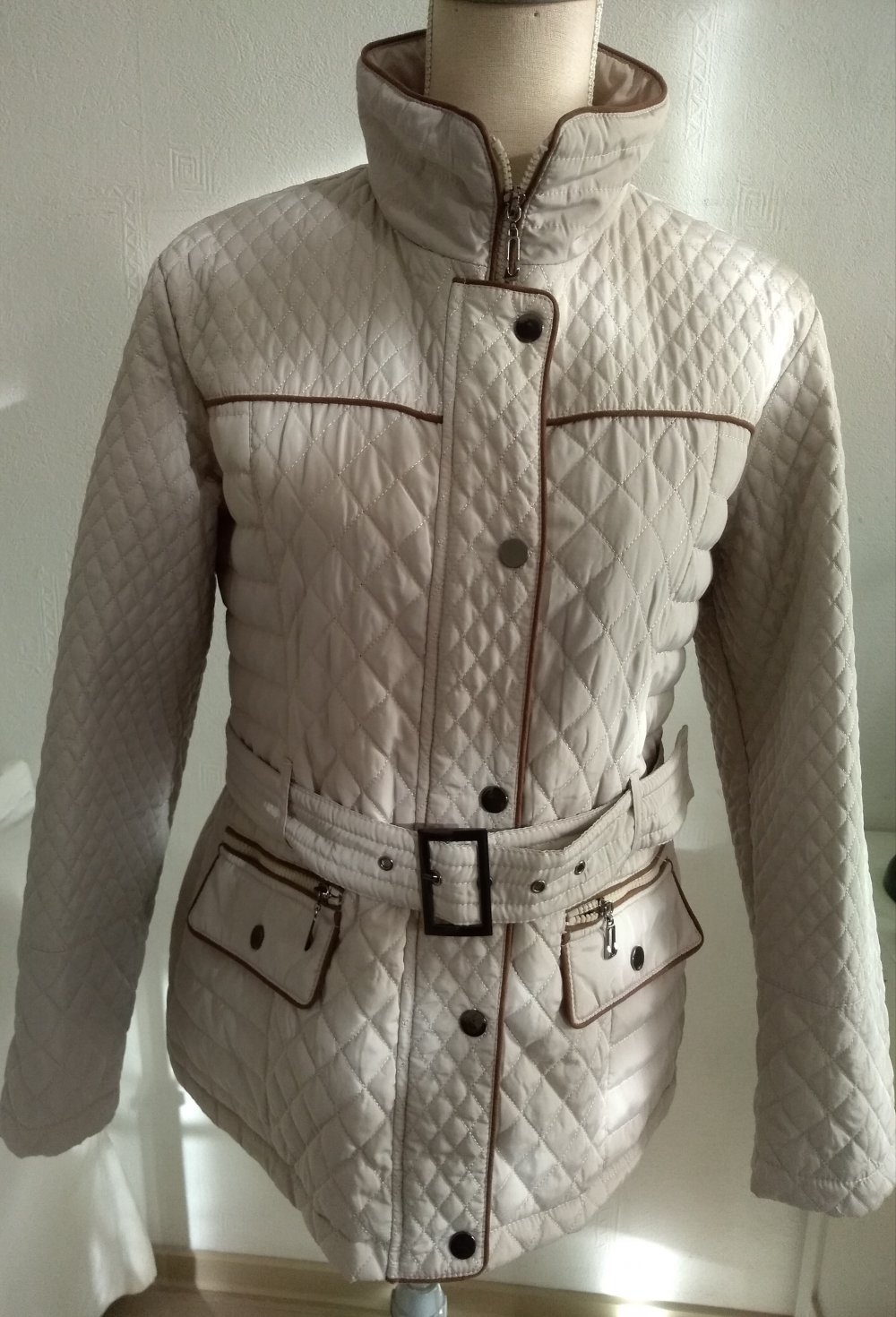 Helle Steppjacke Damen Gr. 40