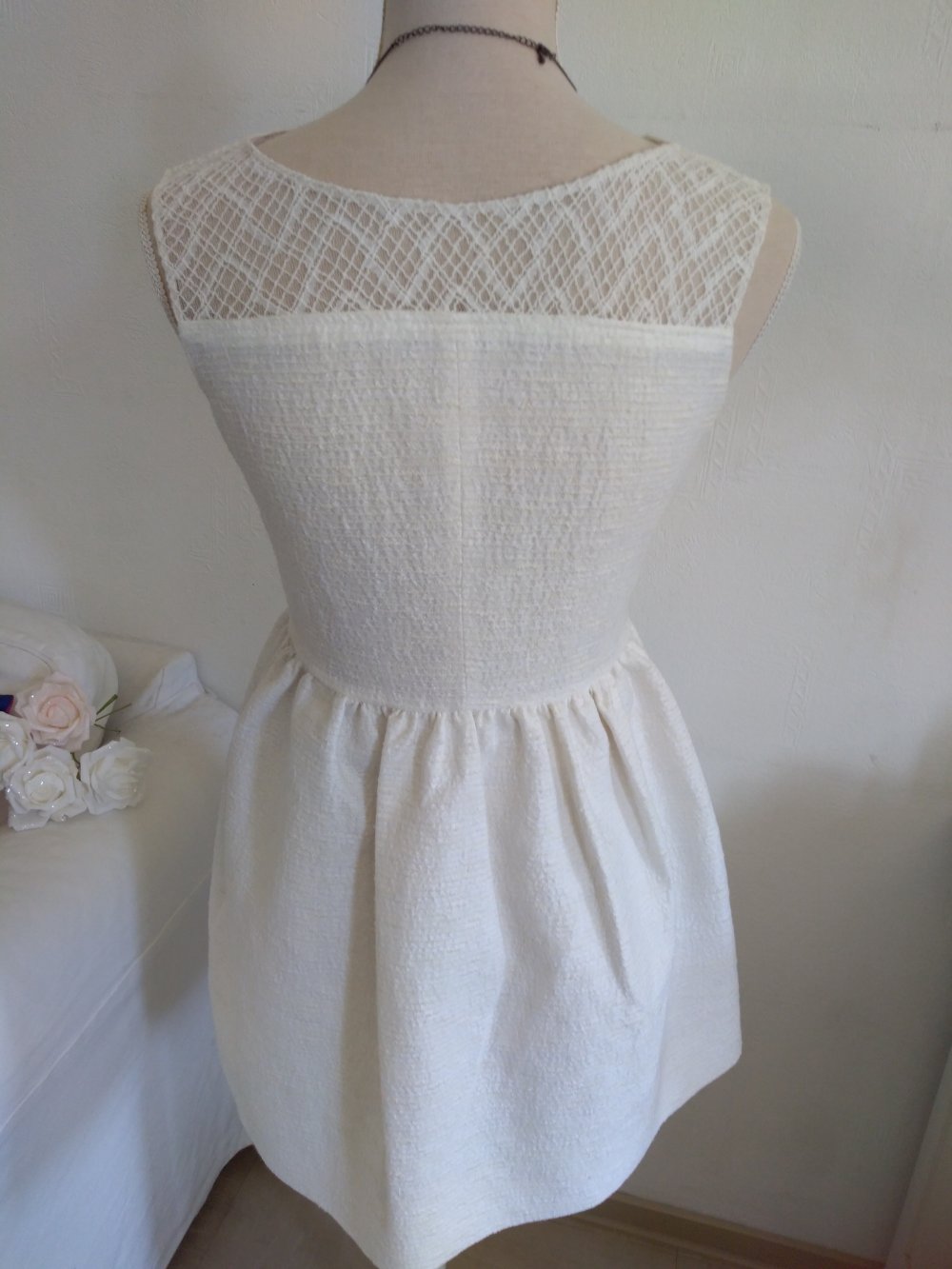 Sommerkleid in weiß