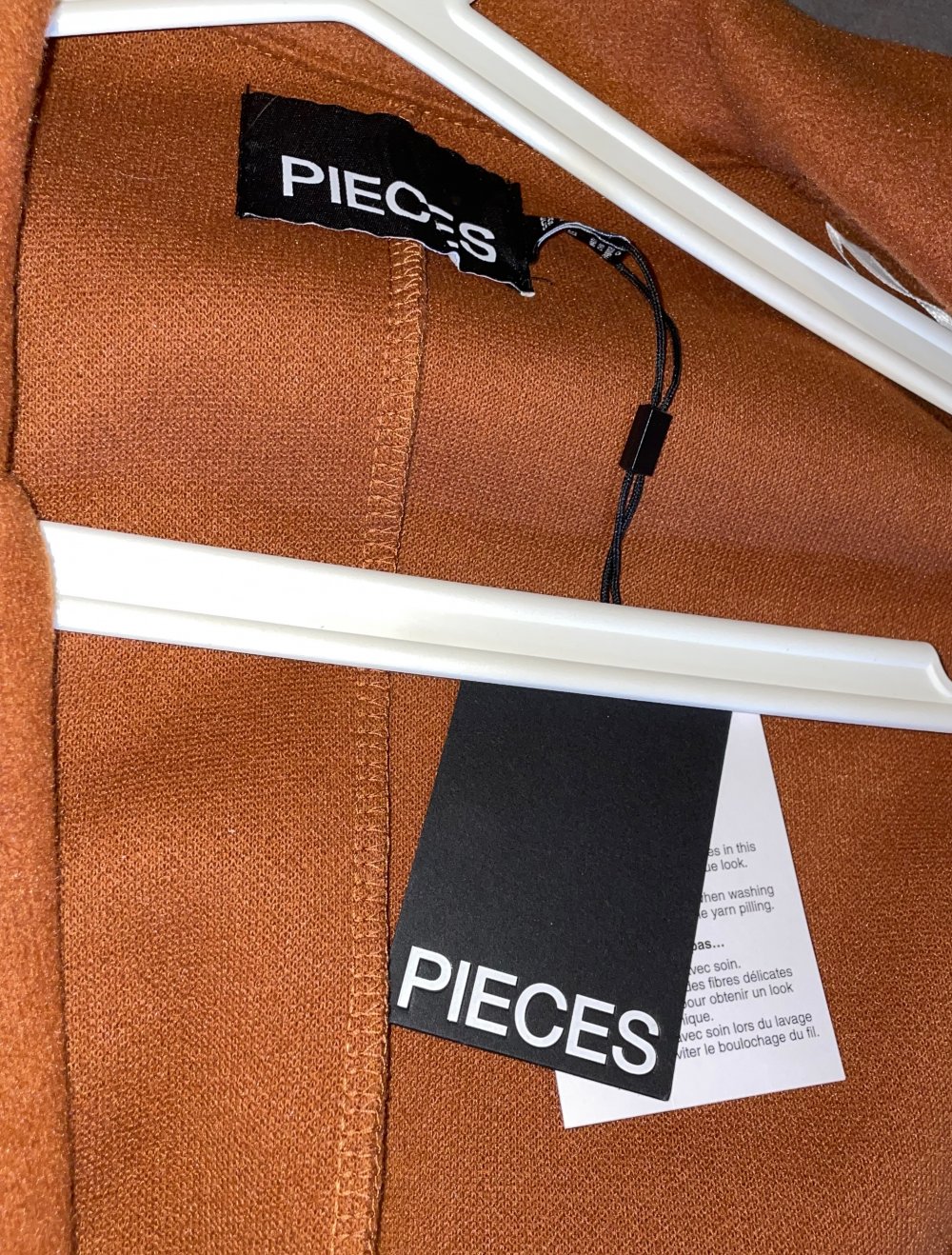 Mantel von Pieces