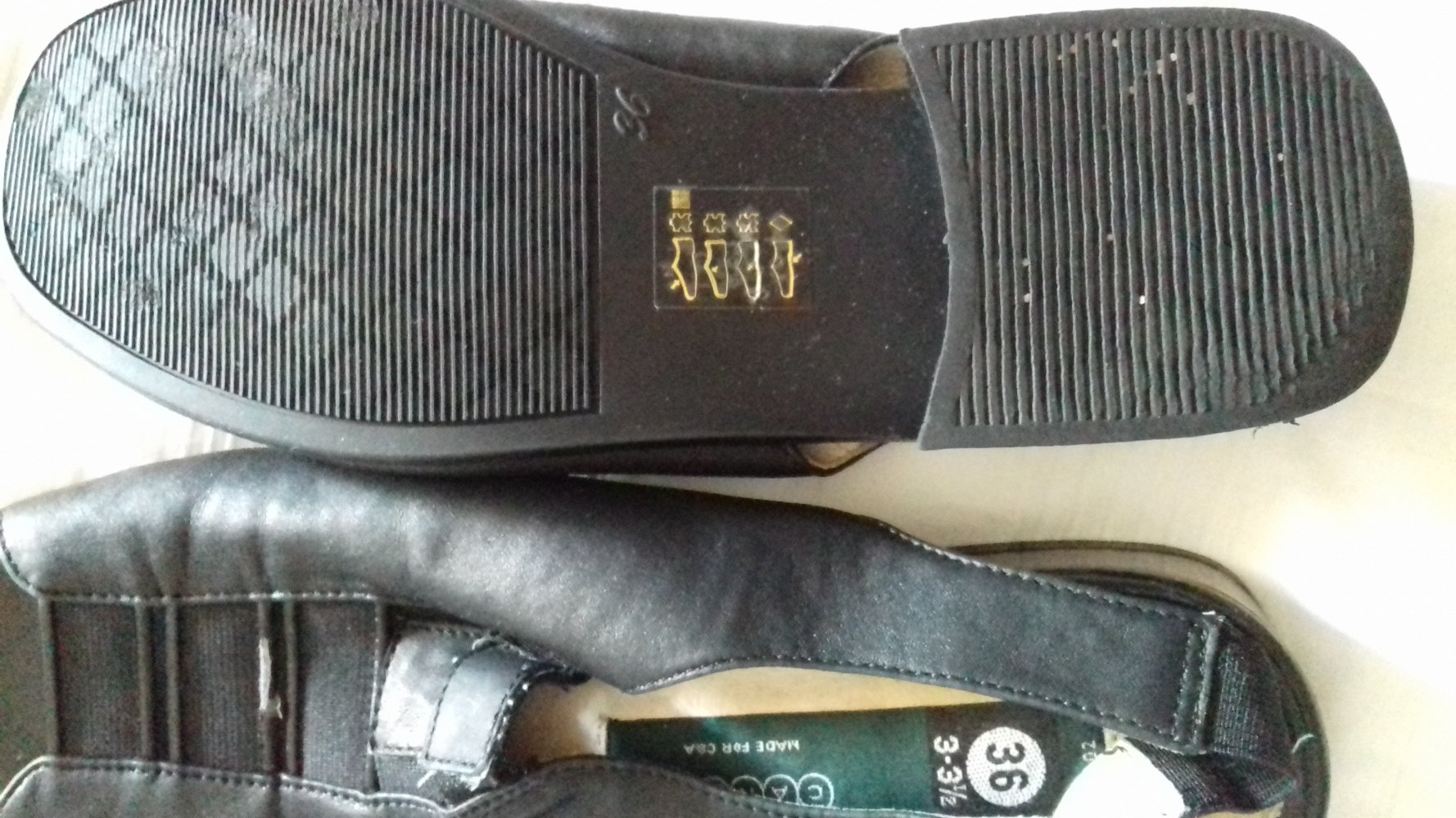schwarze Leder-Sandalen Gr. 36 von C&A € 5,--
