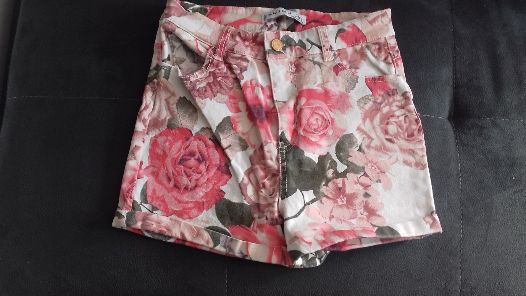 NEUE Strech-Shorts von Amisu Gr. 36 € 8,--