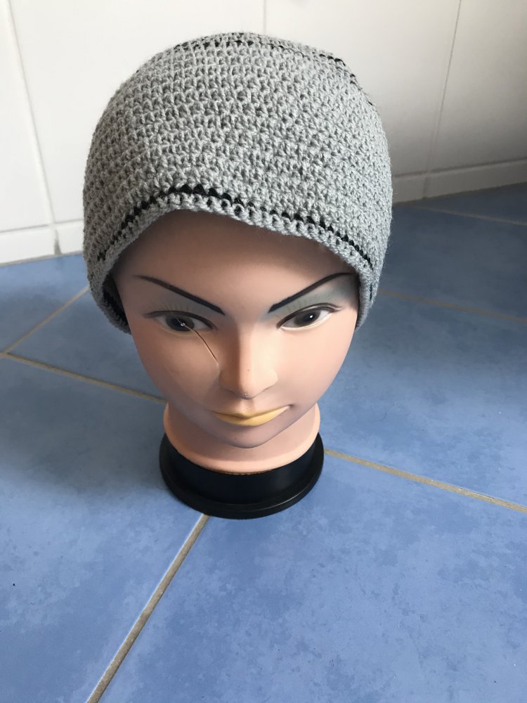 Mütze Beanie neu grau/schwarz