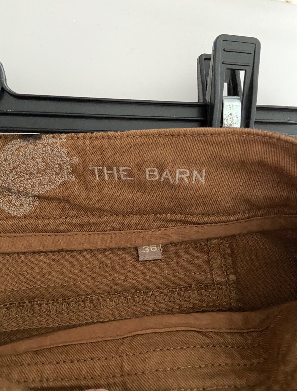 Rock von the barn