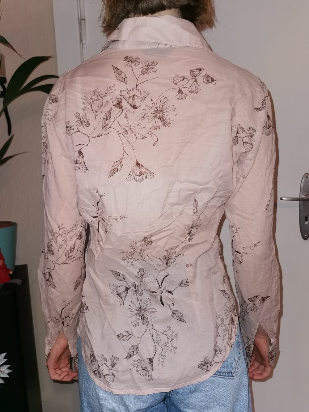 Bluse mit Blumenmotiven