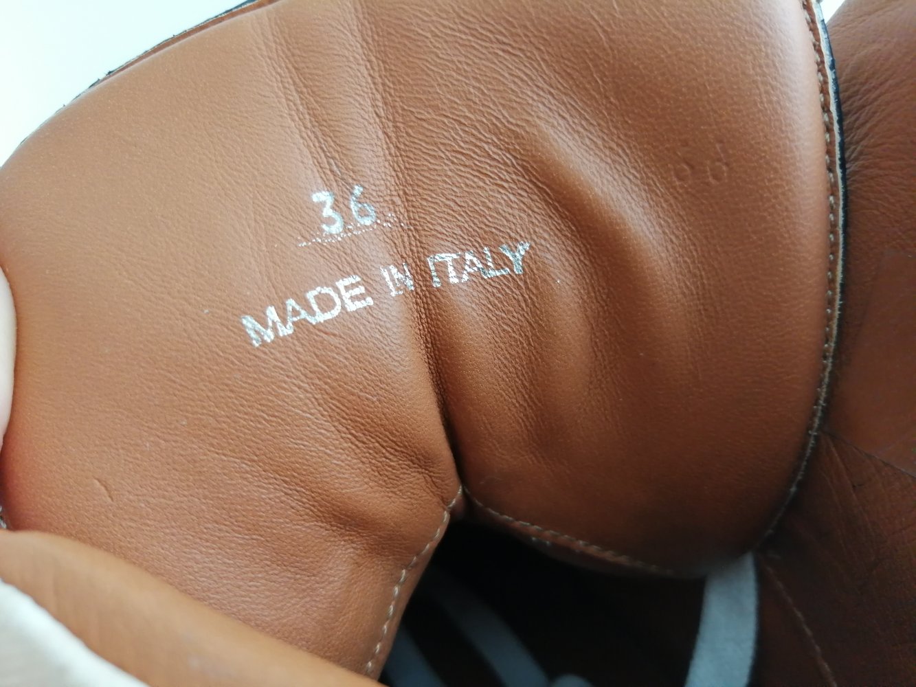 Givenchy sneakers 36