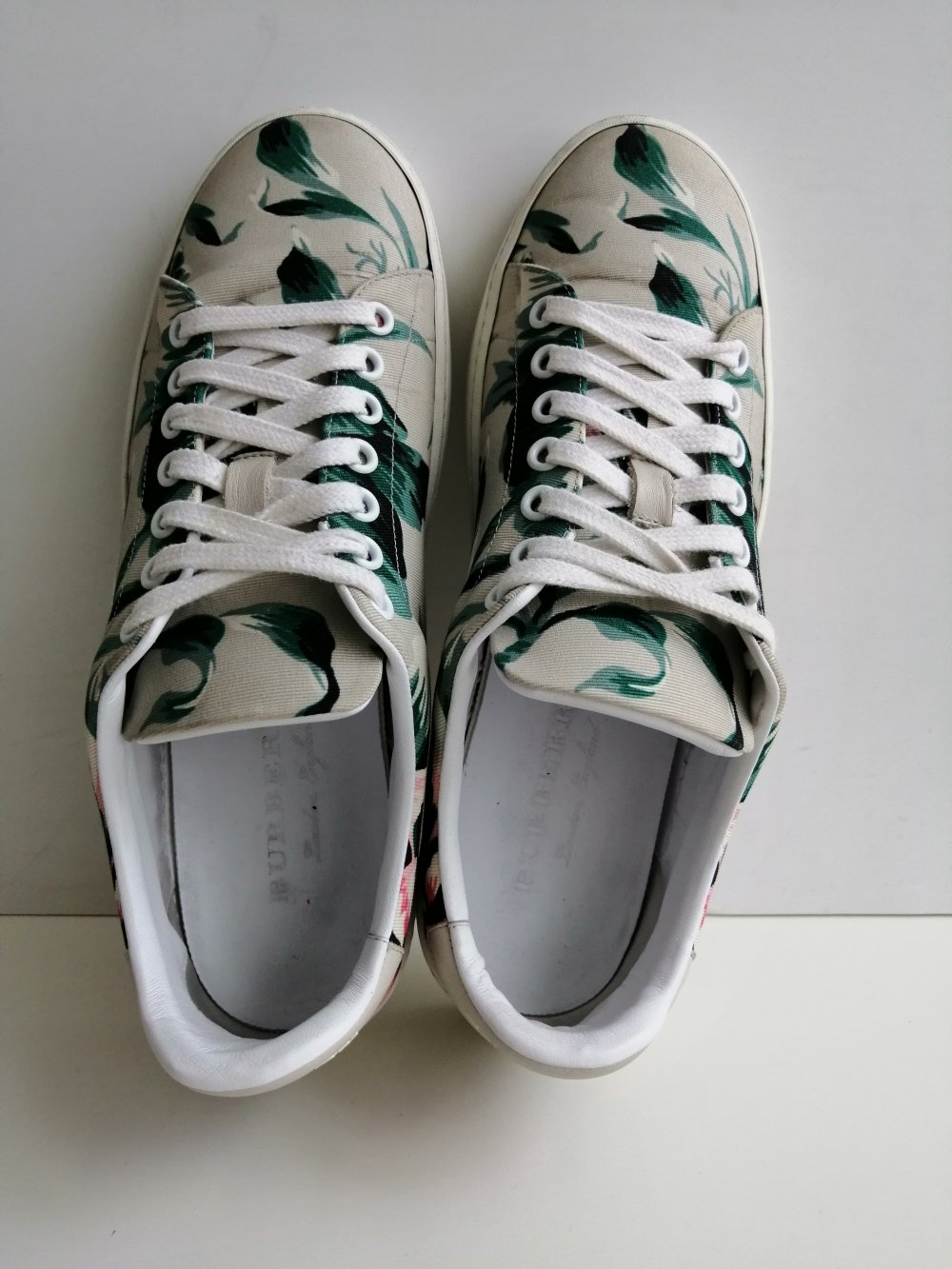 Burberry sneakers 38