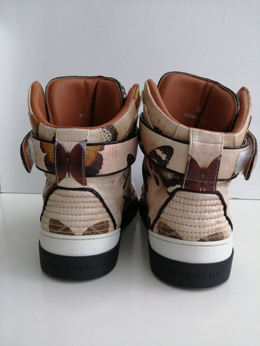 Givenchy sneakers 36