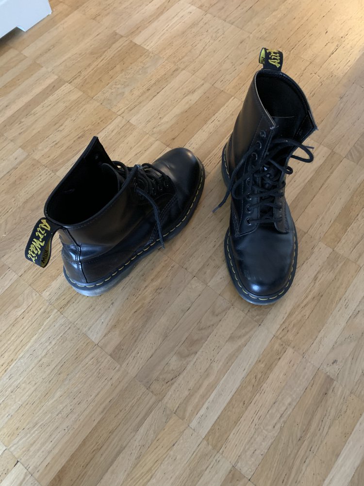 Dr. Martens