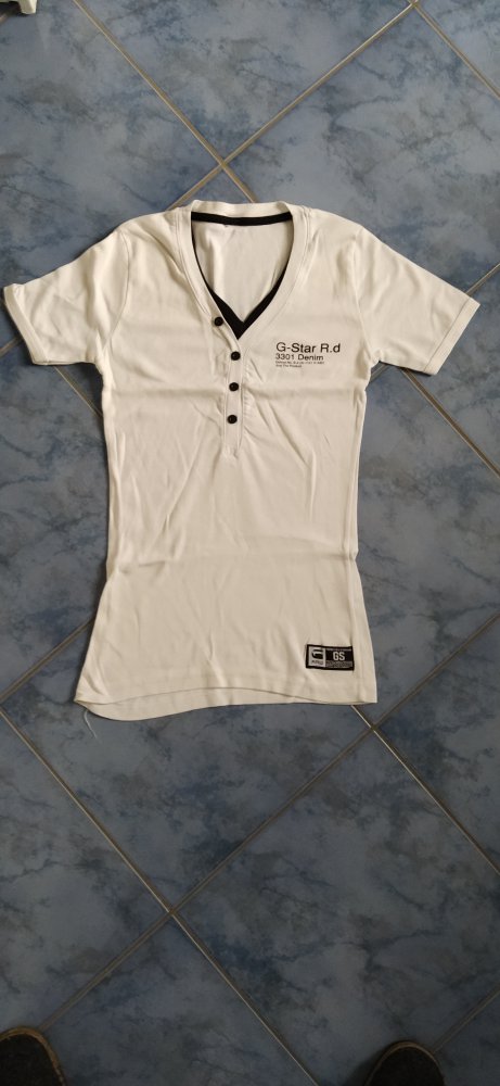 Leichtes T-Shirt 