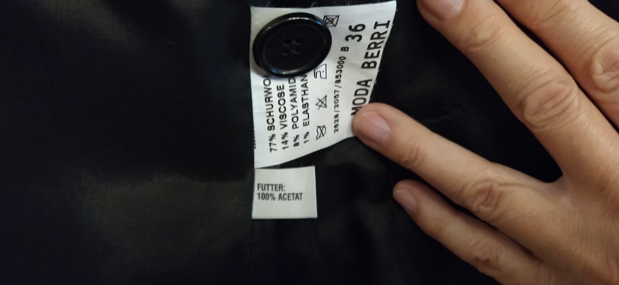 Hosenanzug schwarz mit Nadelstreifen