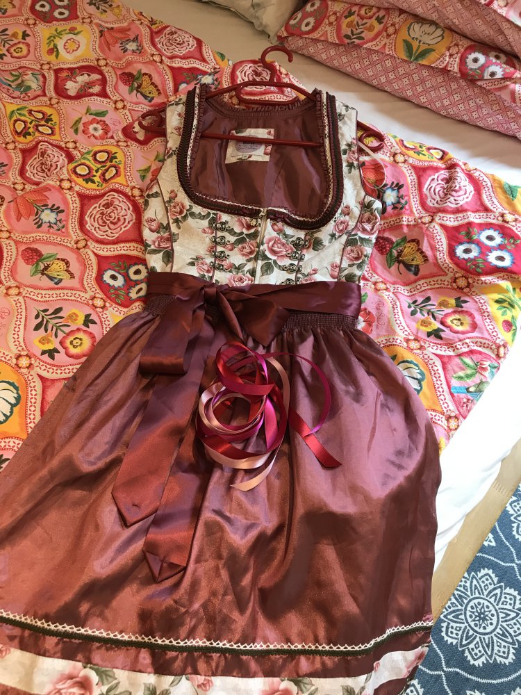 Dirndlkleid 