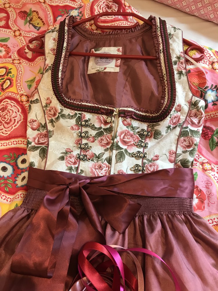 Dirndlkleid 