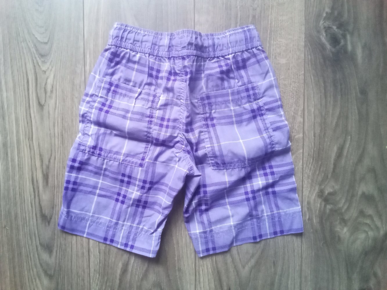 Lila Shorts H&M 98/104 kariert Sommer
