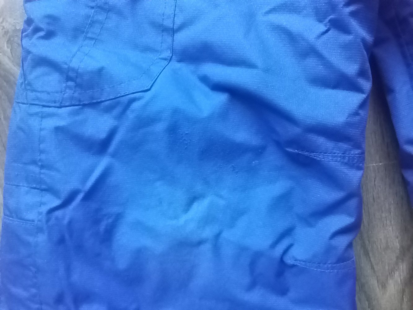 Skihose blau mit abnehmbaren Trägern 104/110 grün