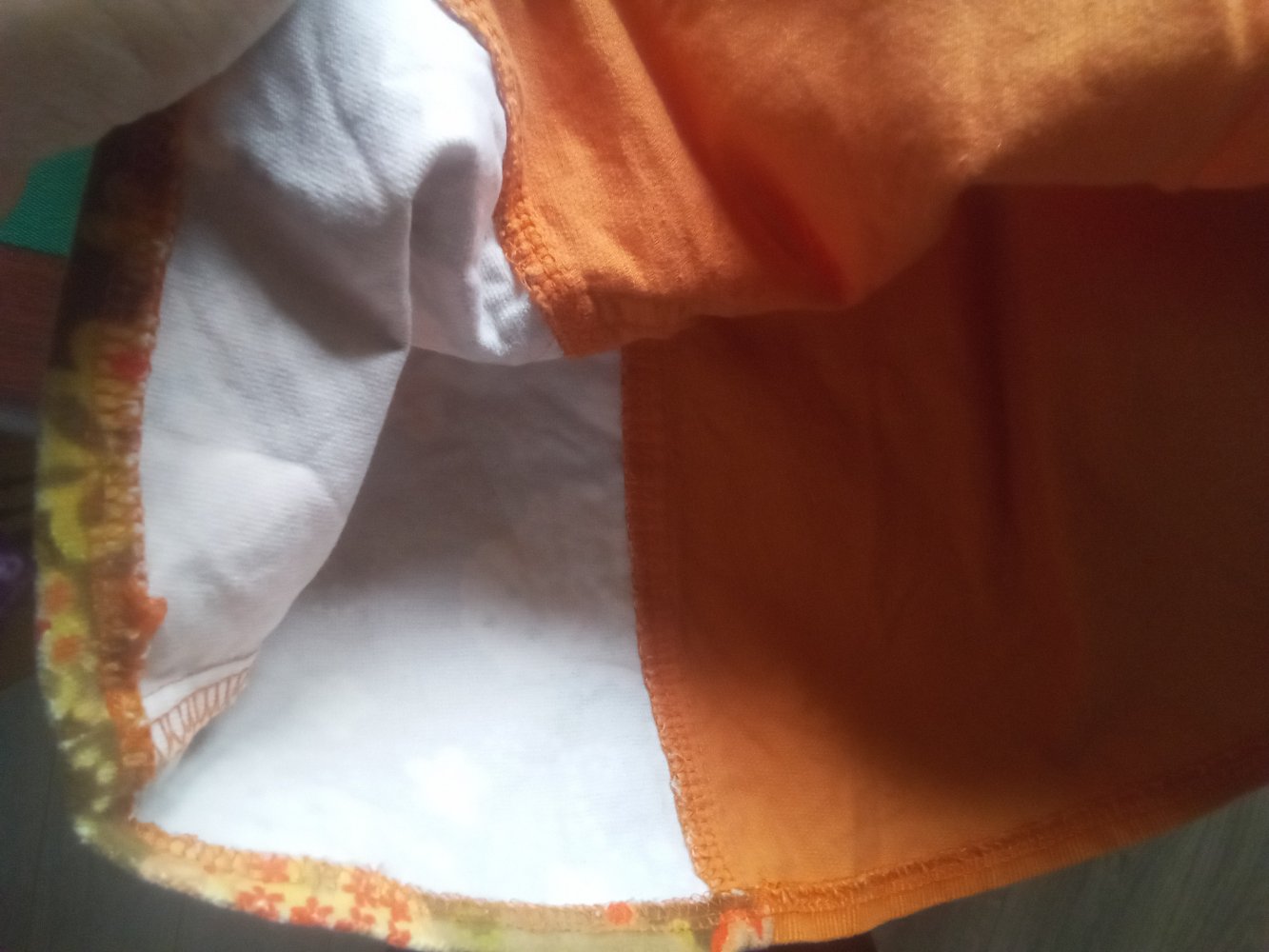 Oberteil handmade 104/110 orange Cord geblümt