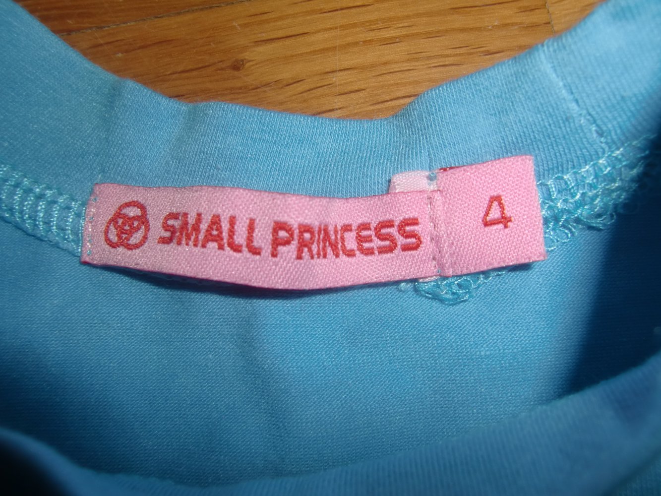 Langarmshirt hellblau herz 4 Jahre small princess