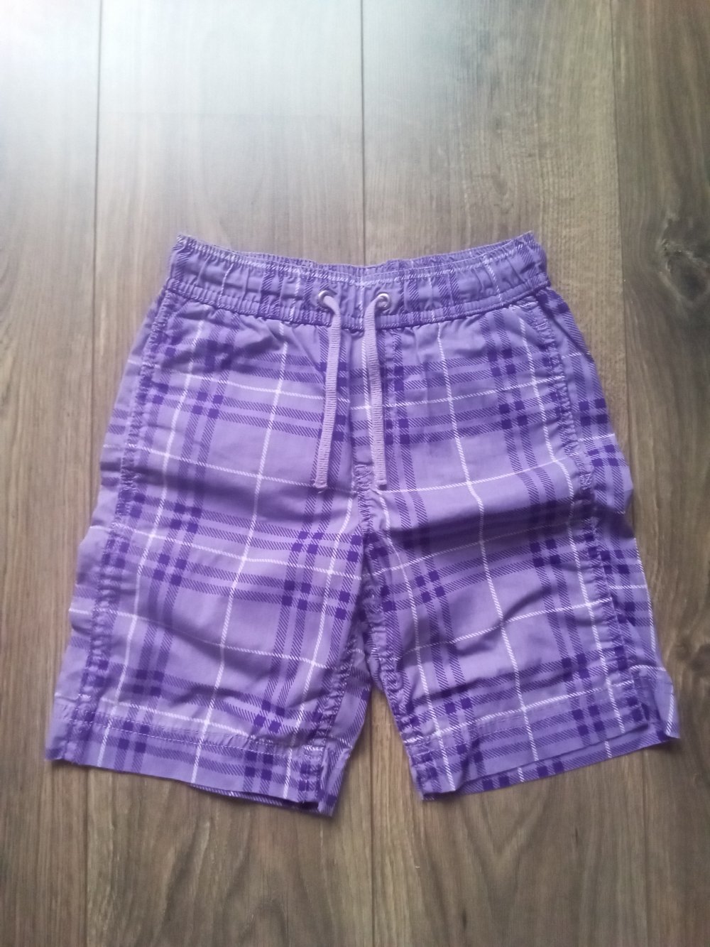 Lila Shorts H&M 98/104 kariert Sommer