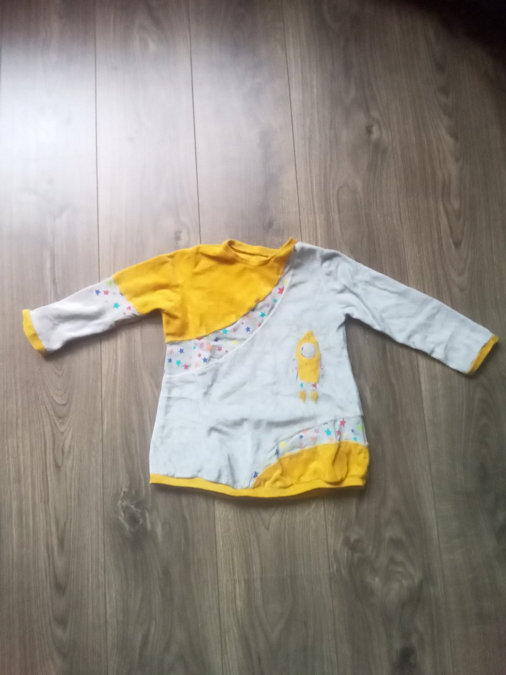 Pullover Pulli handmade nicki grau senf Rakete 116