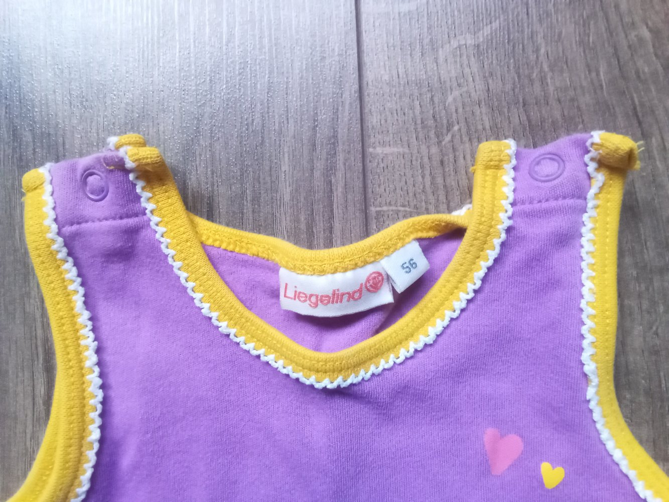 Strampler lila 56 liegelind 100% Baumwolle