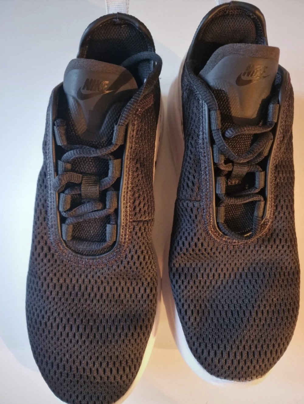 Nike Air Max Motion 2