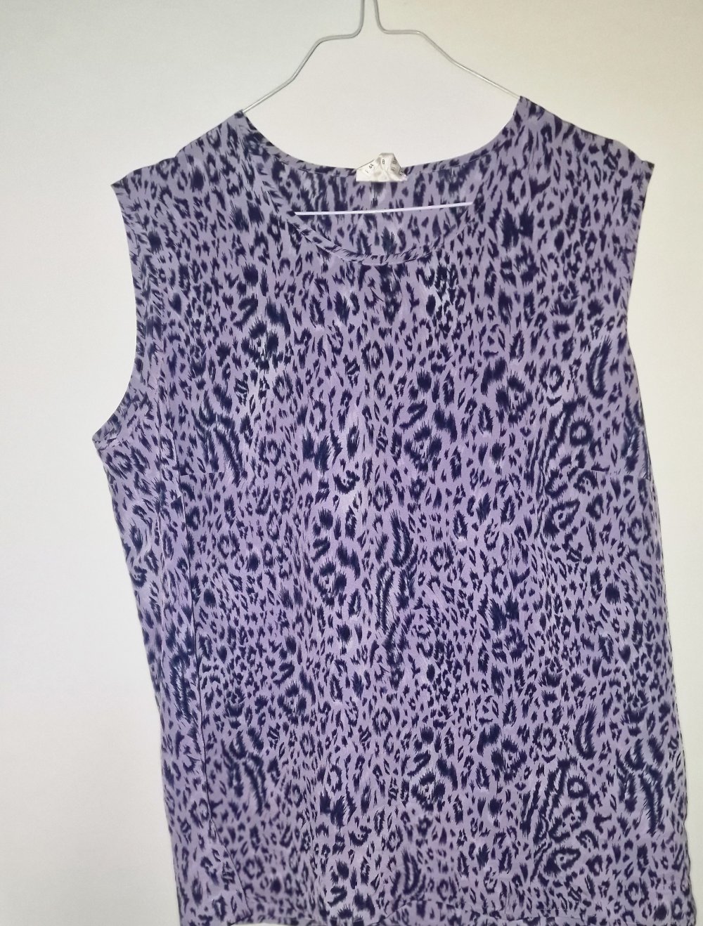 Top, shirt,  Bluse. Ärmellose Bluse