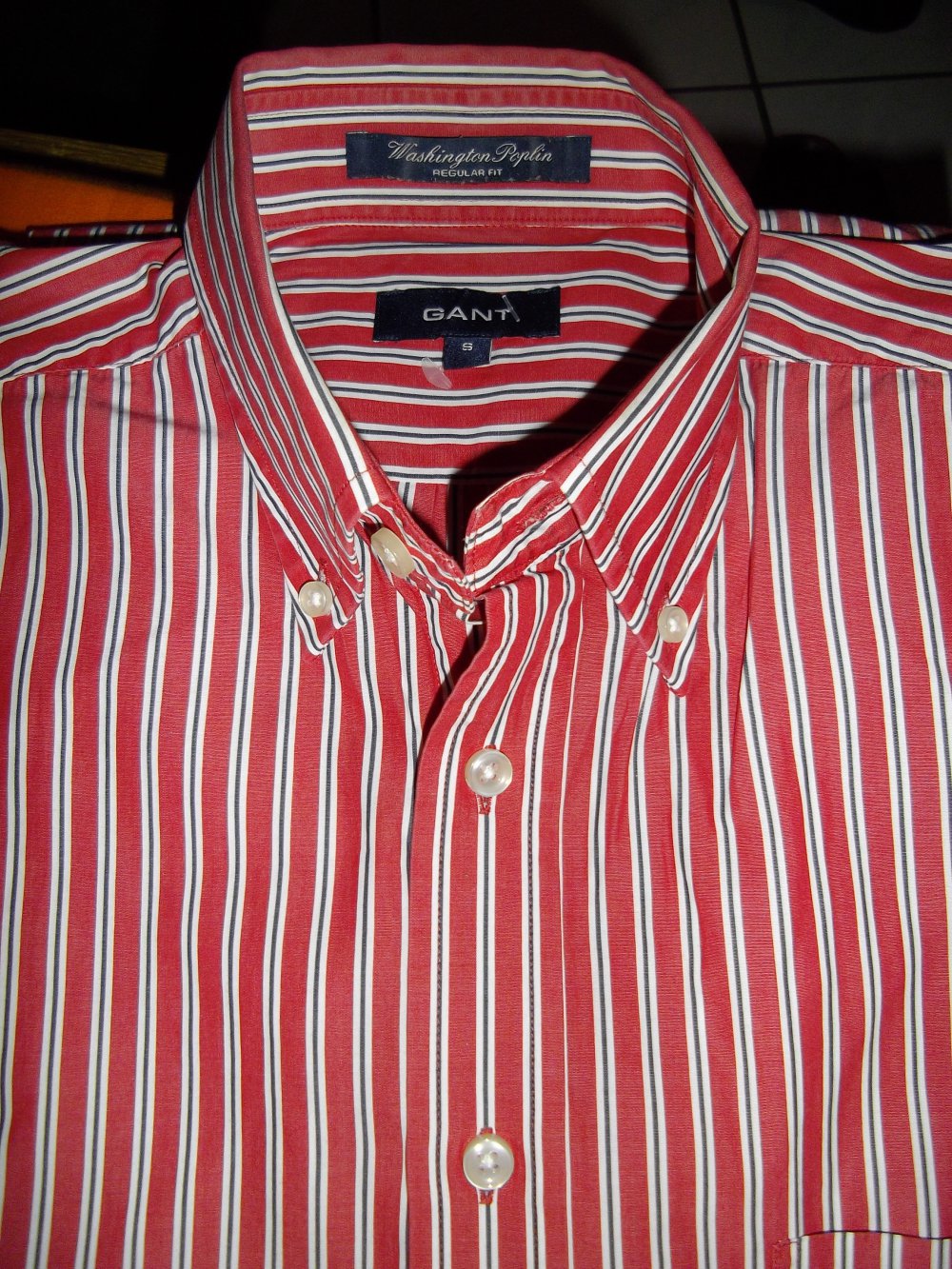 GANT Hemd rot marine weiß gestreift Gant Logo auf der Linken Brust in Gr.S