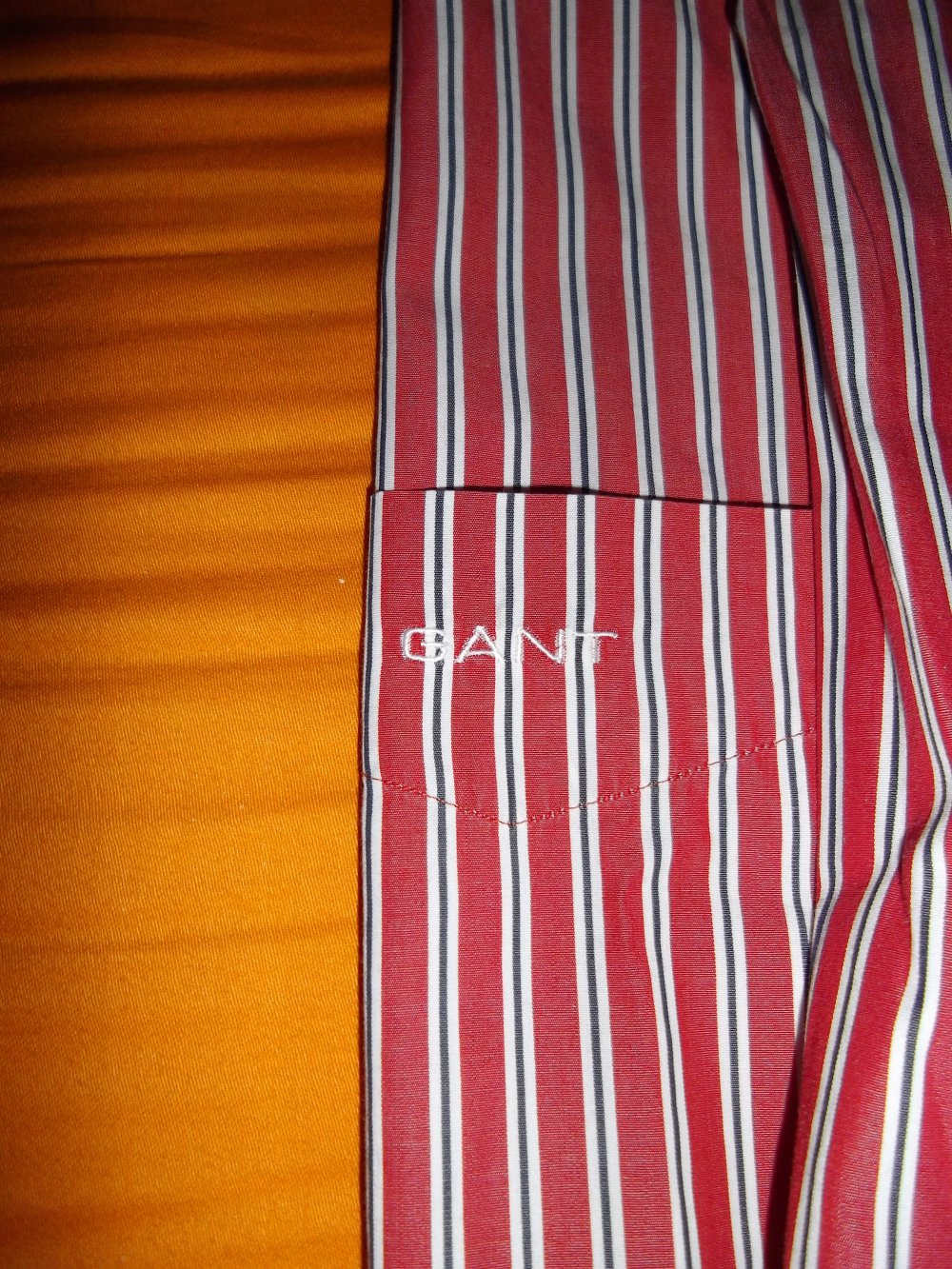 GANT Hemd rot marine weiß gestreift Gant Logo auf der Linken Brust in Gr.S