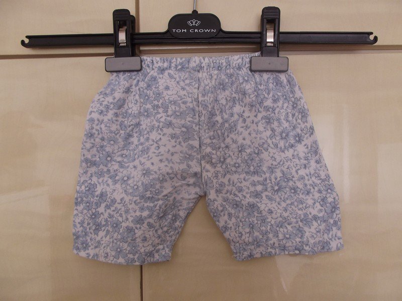 Schöne kurze Hose