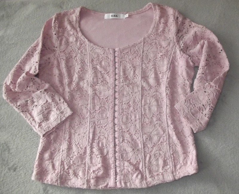 Schönes rosa Shirt/Jacke mit ¾ Armen mit Hacken Verschluss 