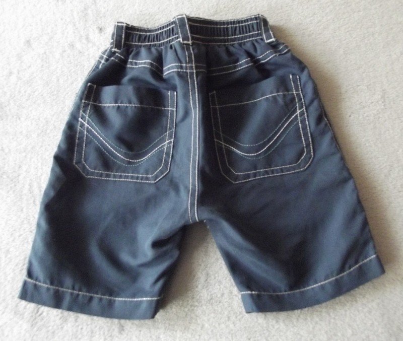 Sehr schöne blaue Shorts Gr.74 