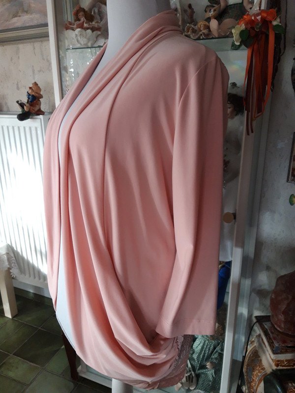 Leichte verschlusslose Jacke mit Spitze von Pfeffinger 