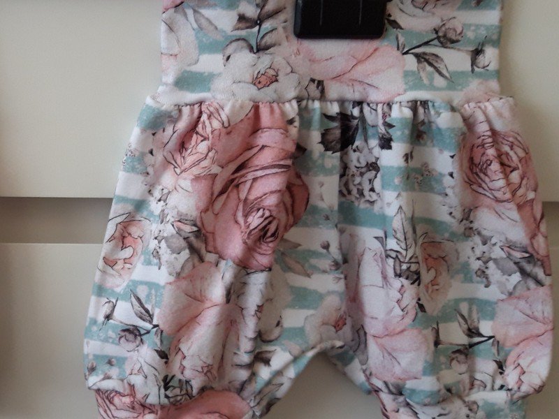 Süßes Set Kleid mit kurzer Pumphose Neu! 