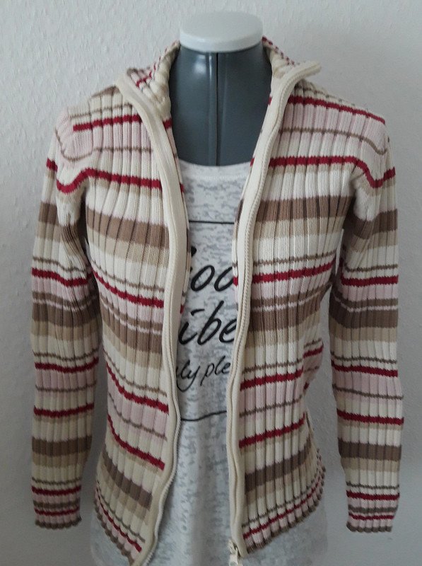 Strickjacke von NKD 