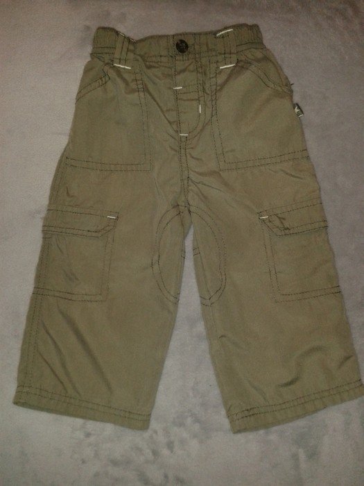 Sehr schöne leichte Sommer- Hose Gr.86