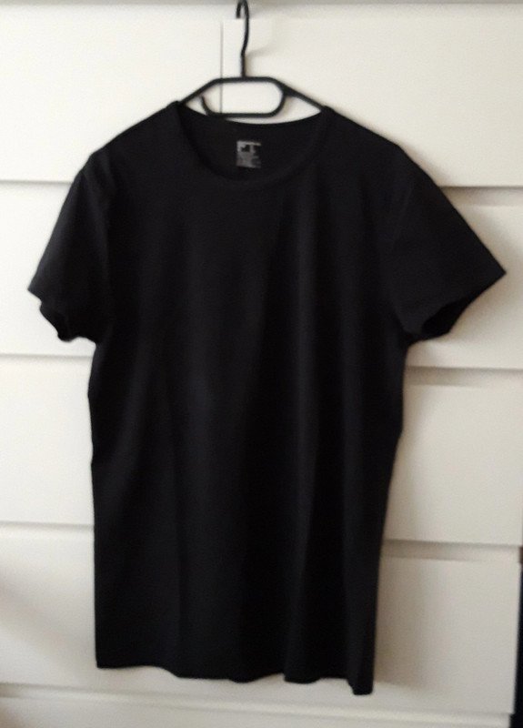 T-Shirt von fundamentals