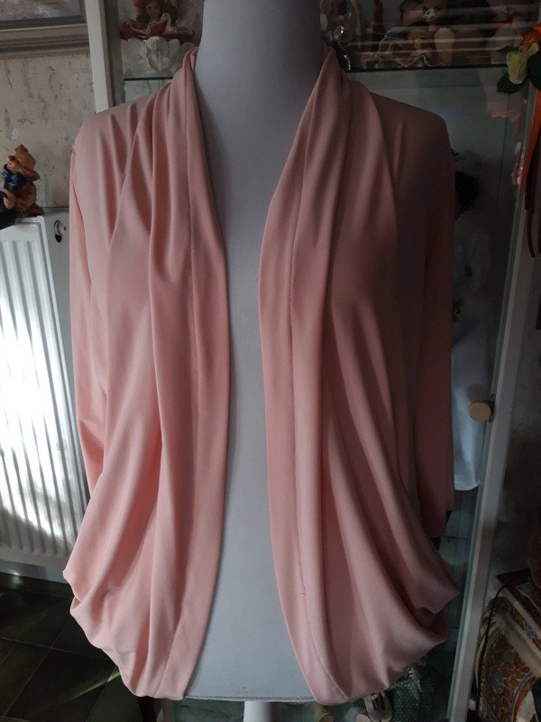 Leichte verschlusslose Jacke mit Spitze von Pfeffinger 