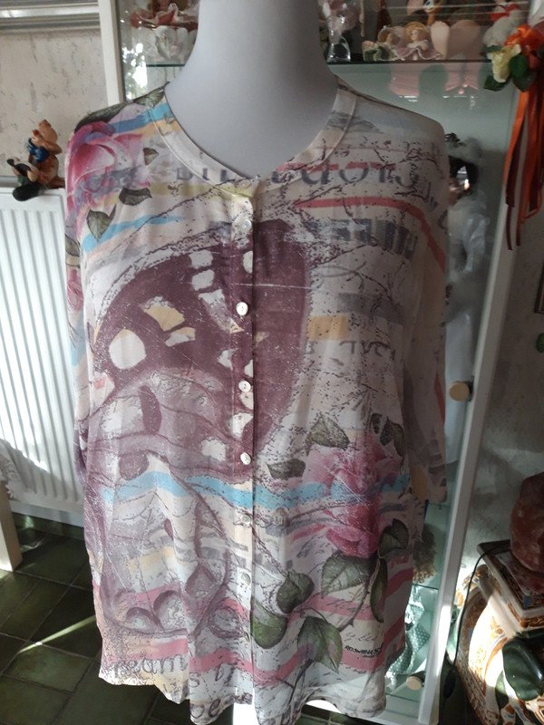 Schöne bunte leichte Bluse mit Glitzersteinchen