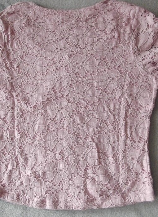 Schönes rosa Shirt/Jacke mit ¾ Armen mit Hacken Verschluss 
