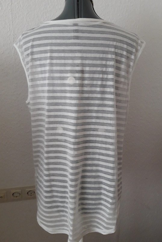 Top/ Shirt 
